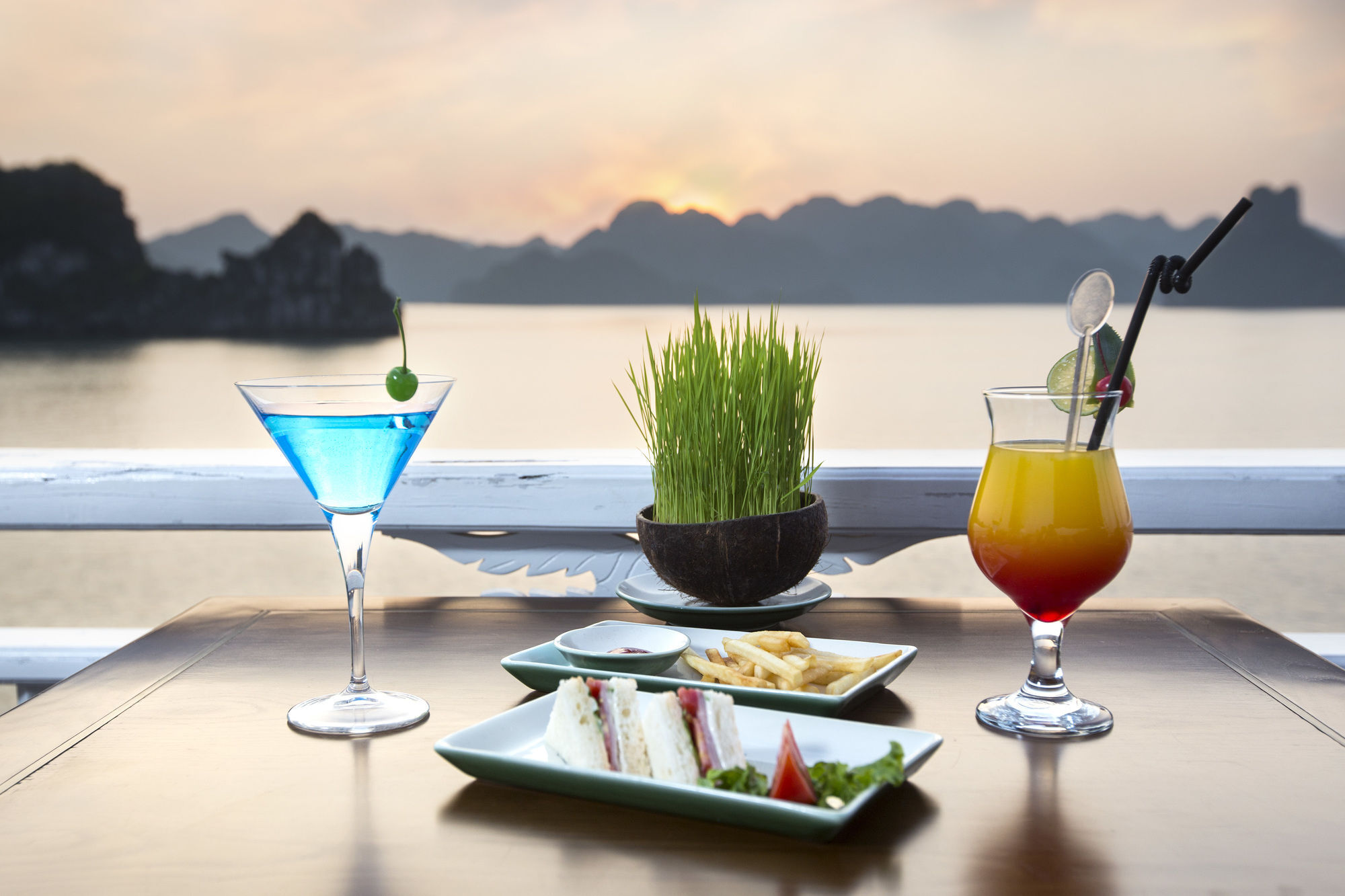 Aphrodite Cruise Ha Long Bagian luar foto