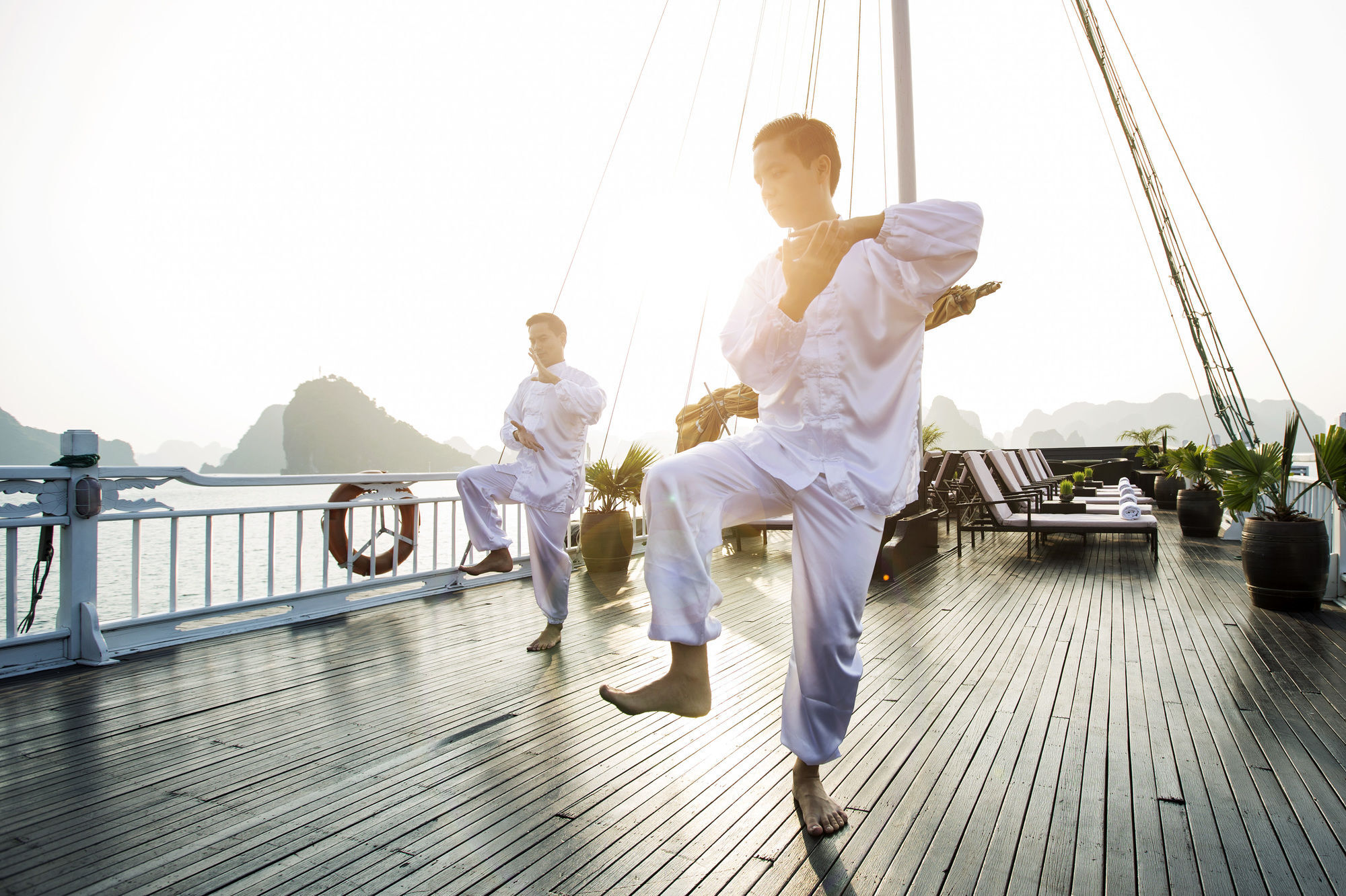 Aphrodite Cruise Ha Long Bagian luar foto